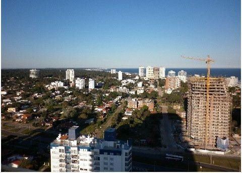 Sunrise Tower — foto 5