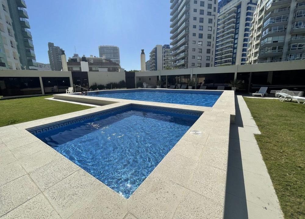 Torre Cristal — foto 2