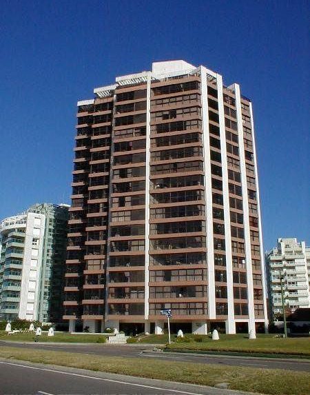 Torre Cristal — foto 3