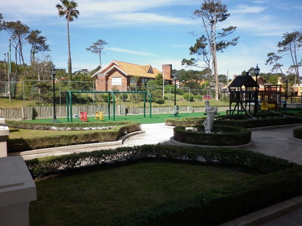 Tour Le Jardin — photo 1