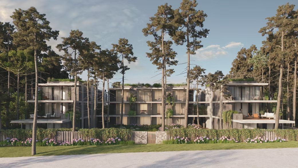 Render de la fachada de Bohouse 2 entre los pinos de La Juanita, con cerco de hortensias
