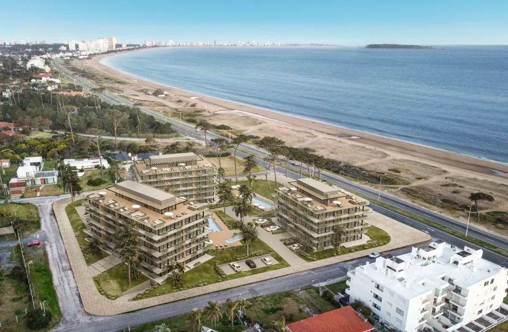 Mansa Bay — Playa Mansa – Parada 33, Punta del Este