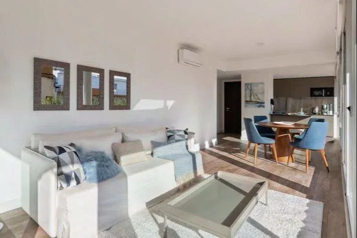 Mansa Bay — Playa Mansa – Parada 33, Punta del Este