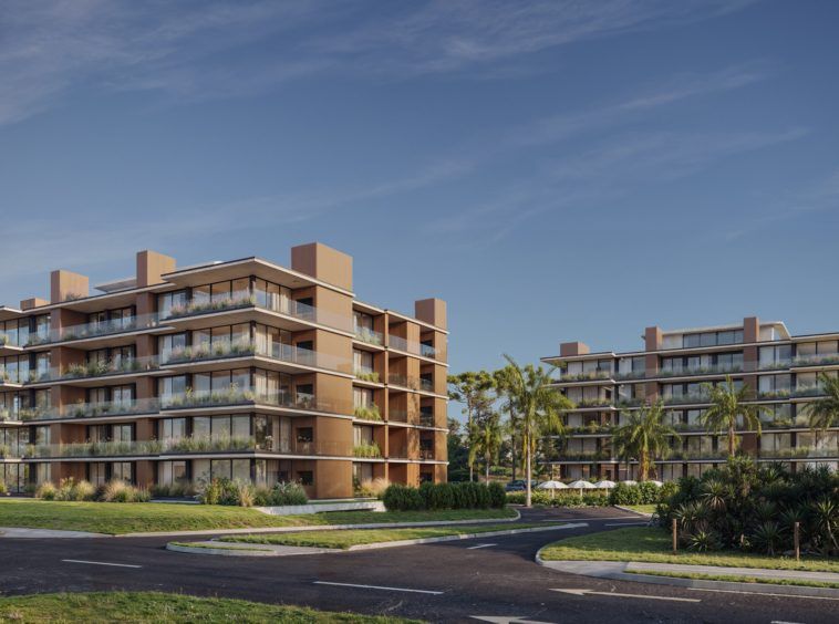 Mansa Mood 32 — Playa Mansa – Parada 32, Punta del Este