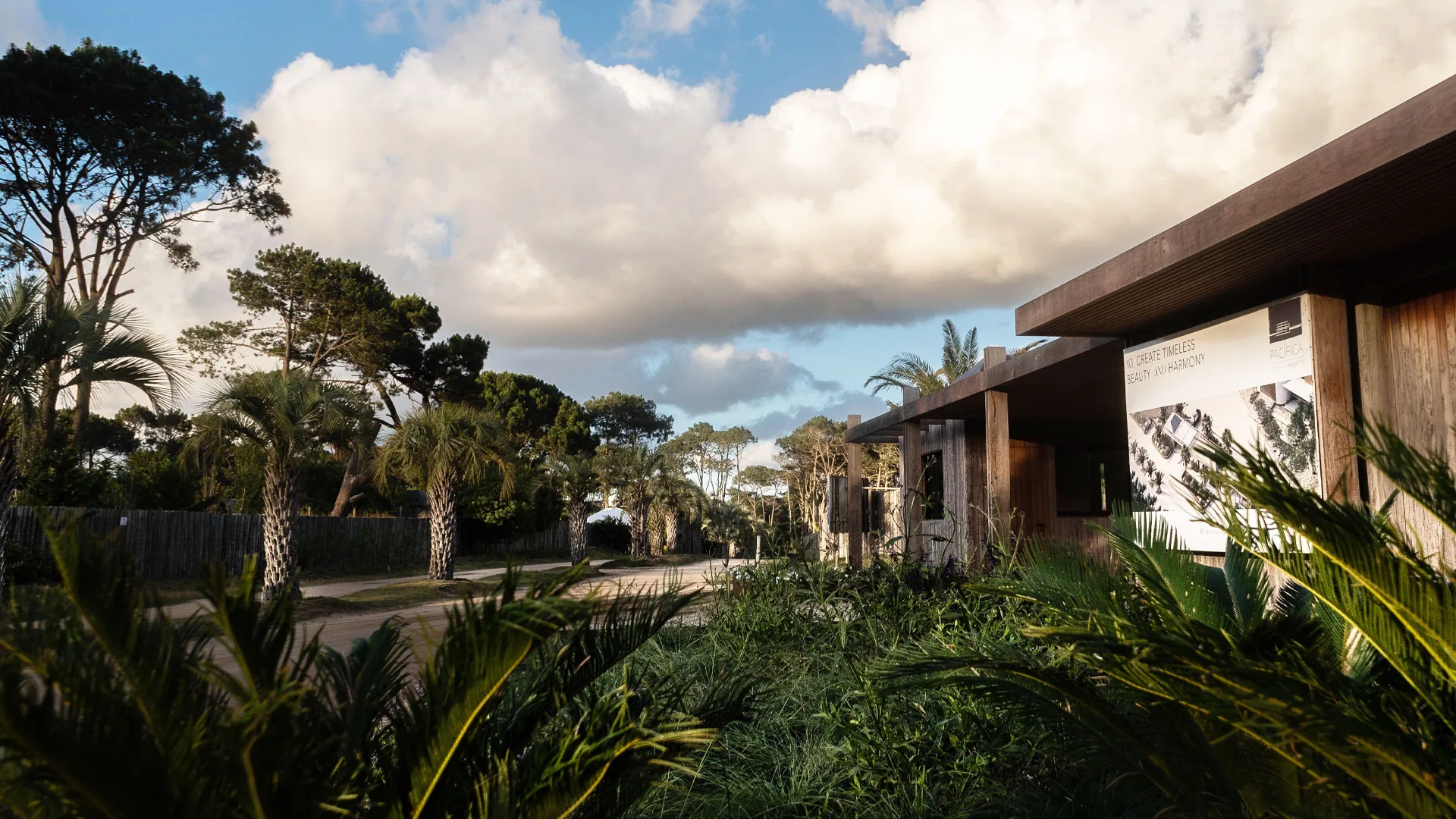 Façade of Playa Brava de José Ignacio (Médanos y Pinos)