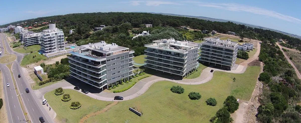 Silente — Playa Brava – Parada 32 (Rincón del Indio), Punta del Este