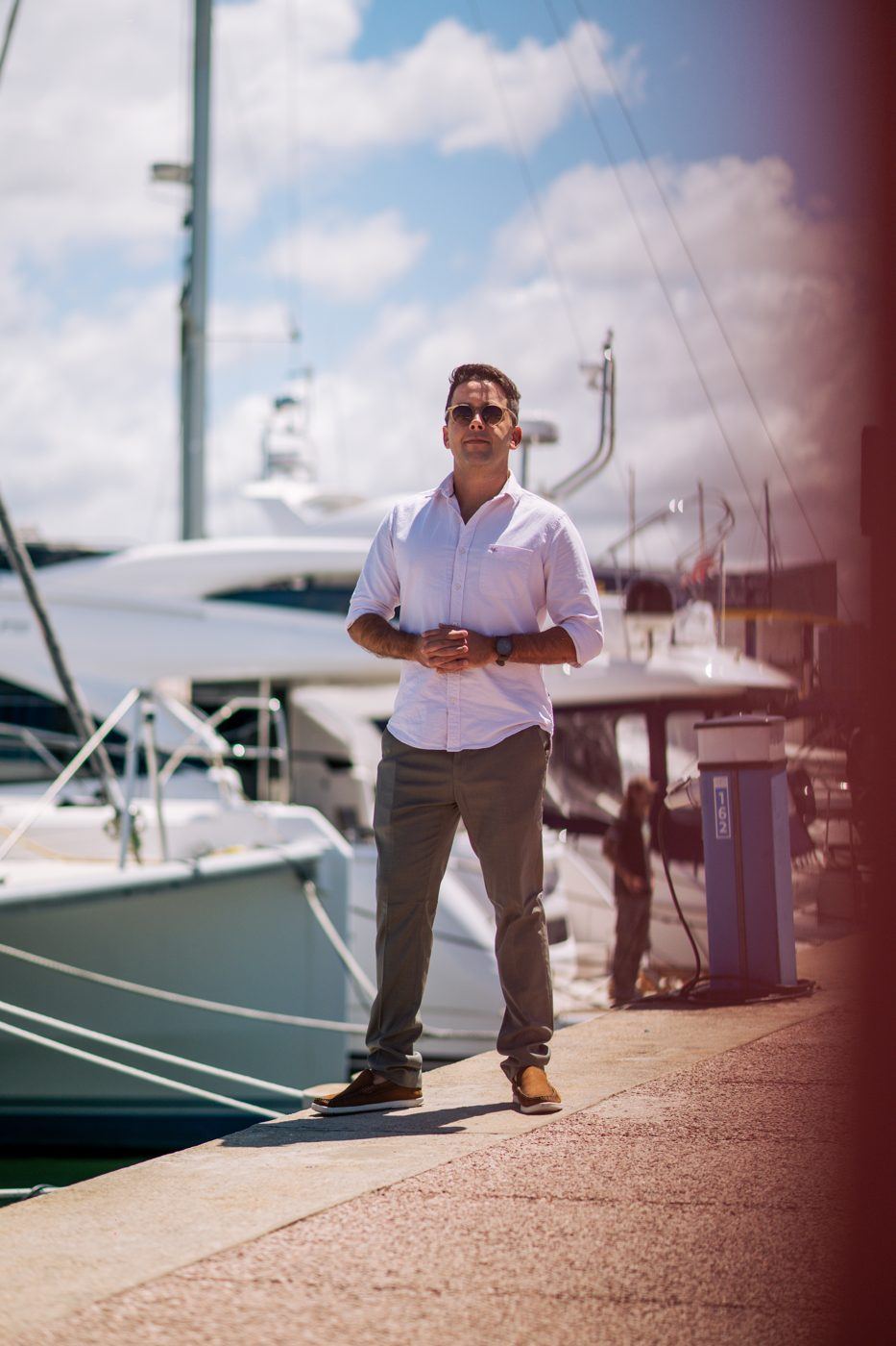 Santiago Pereyra en la marina de Punta del Este, asesor en inversiones